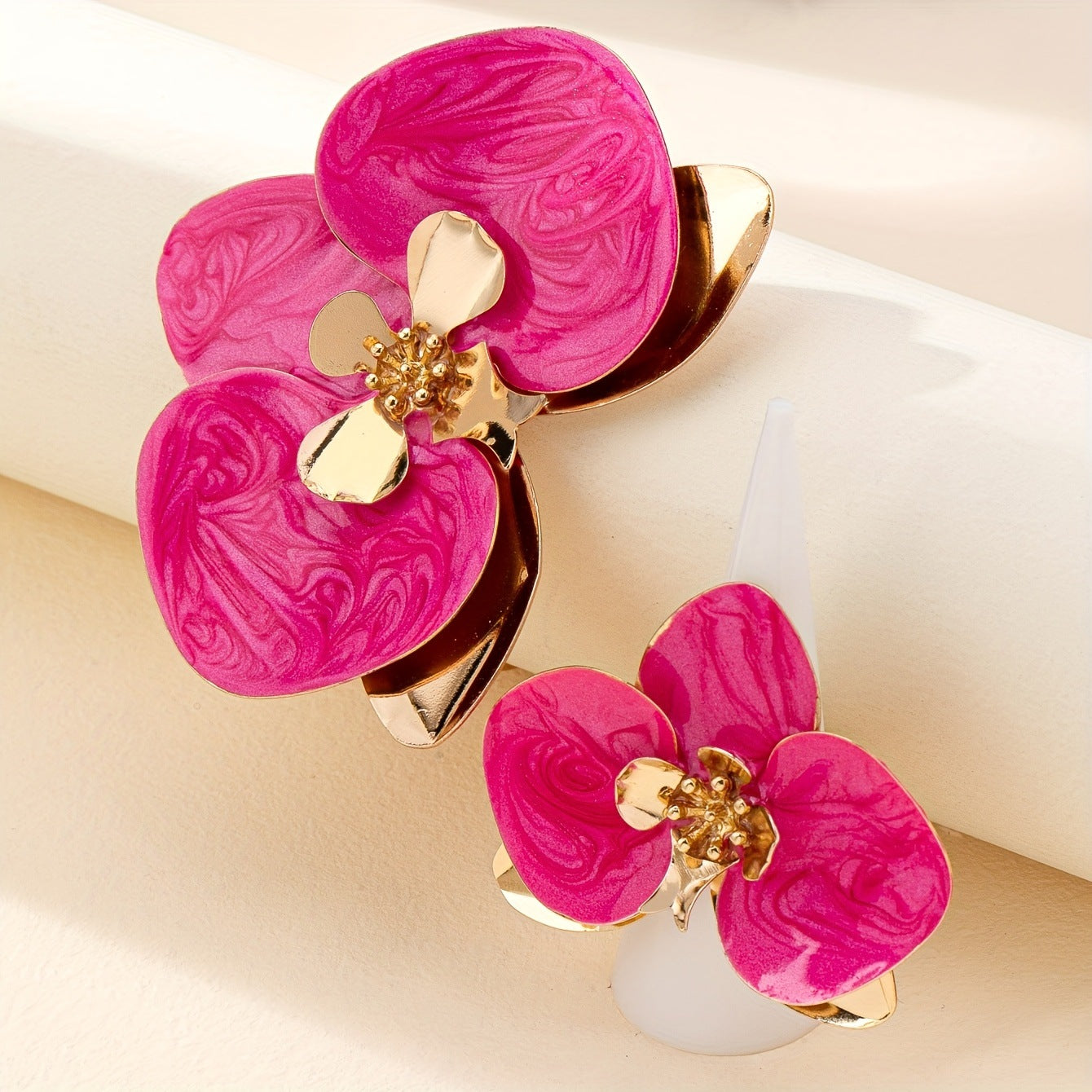 Sweet Fashion Lady's Flower Ear Light Jewelry Set