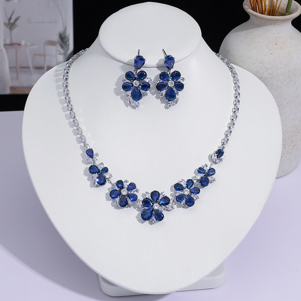 Full Diamond Drop-shaped Temperament The Dinner Party Jewelry Set