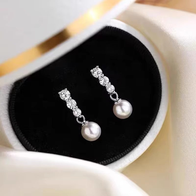 Women's Sterling Sier Imitation Pearl Fashionable Light Luxury Minority Earrings