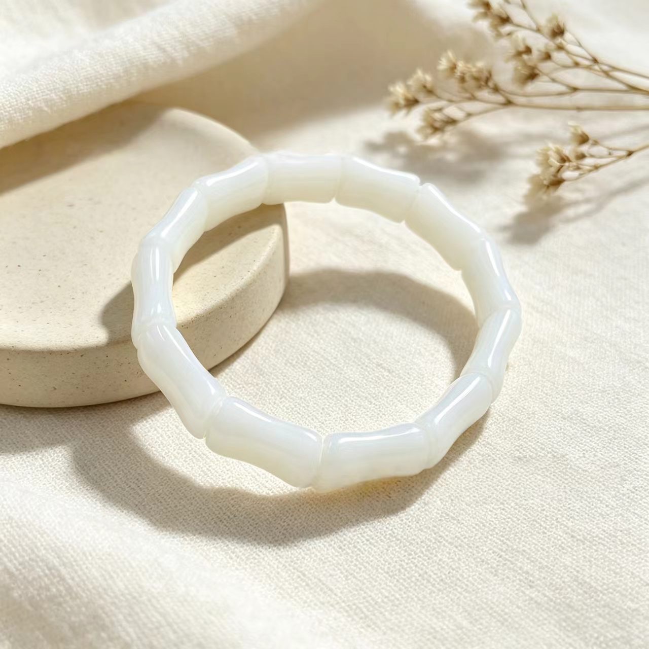 Super Nice Manual Light Luxury Advanced Barrel Bracelet