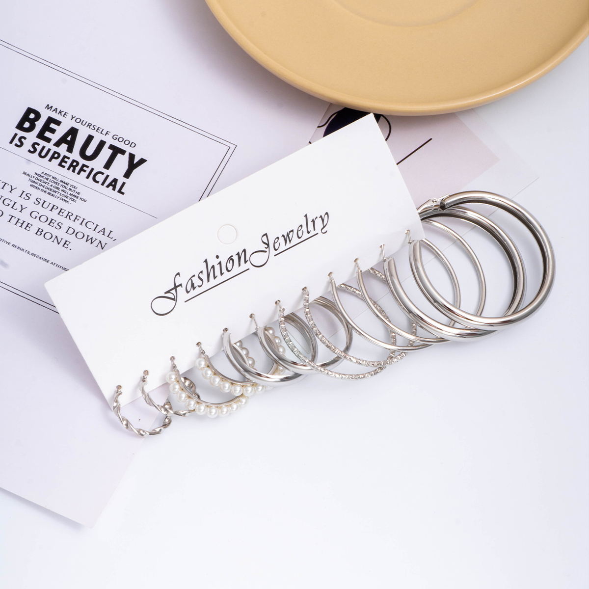 Women's Creative Simple Temperament Metallic Fabulous Pearl Earrings
