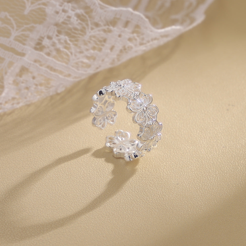 Niche Hollow Female Lace Clover Index Rings