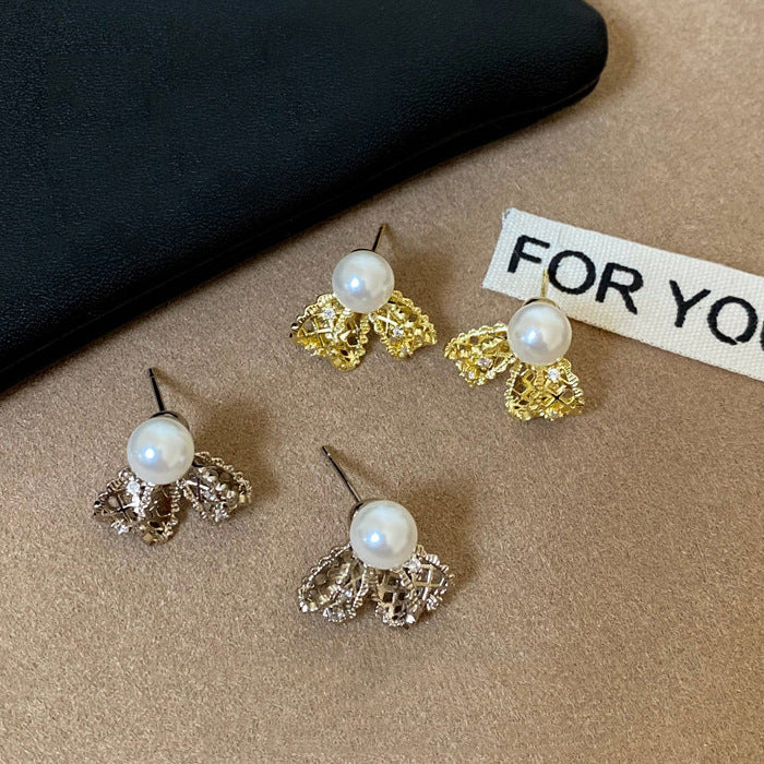 Women's Light Luxury Minority Design Sense Beautiful Gold Style Exquisite Refined Stud Earrings