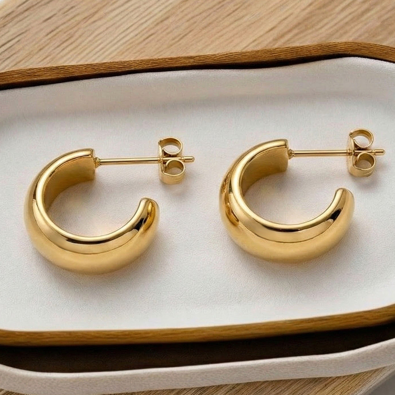 Shaped Stainless Steel Material Plated With Real Gold Personalized Simple Rings