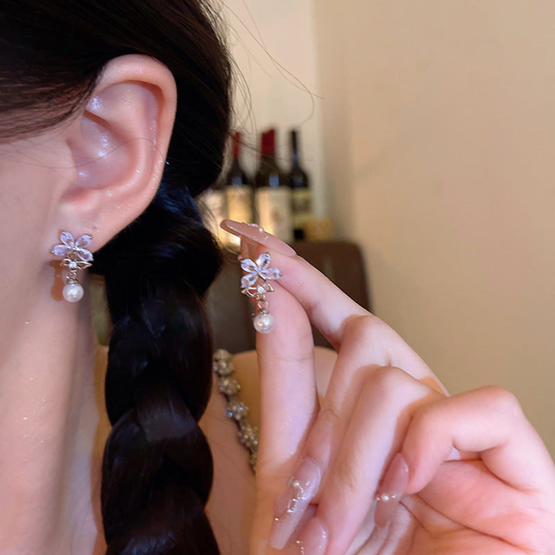 Sier Needle Zircon Pearl Advanced Fashion Bowknot Retro Earrings