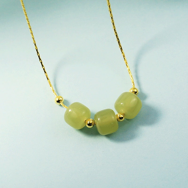 Women's Beads Niche Design Clavicle Chain High-grade Light Necklace