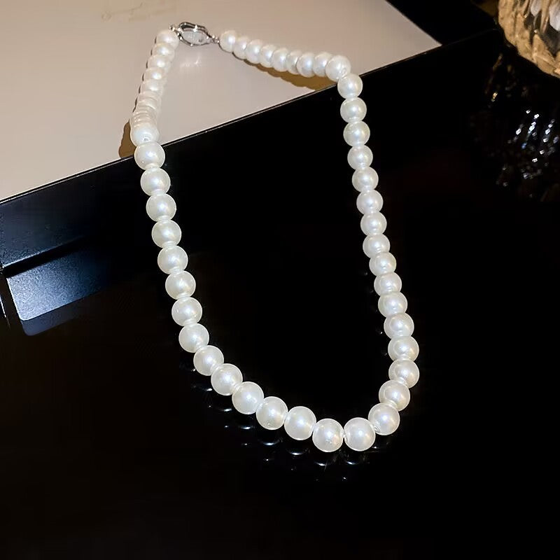 Women's Pearl Bright Retro Sweet Elegant Graceful Earrings