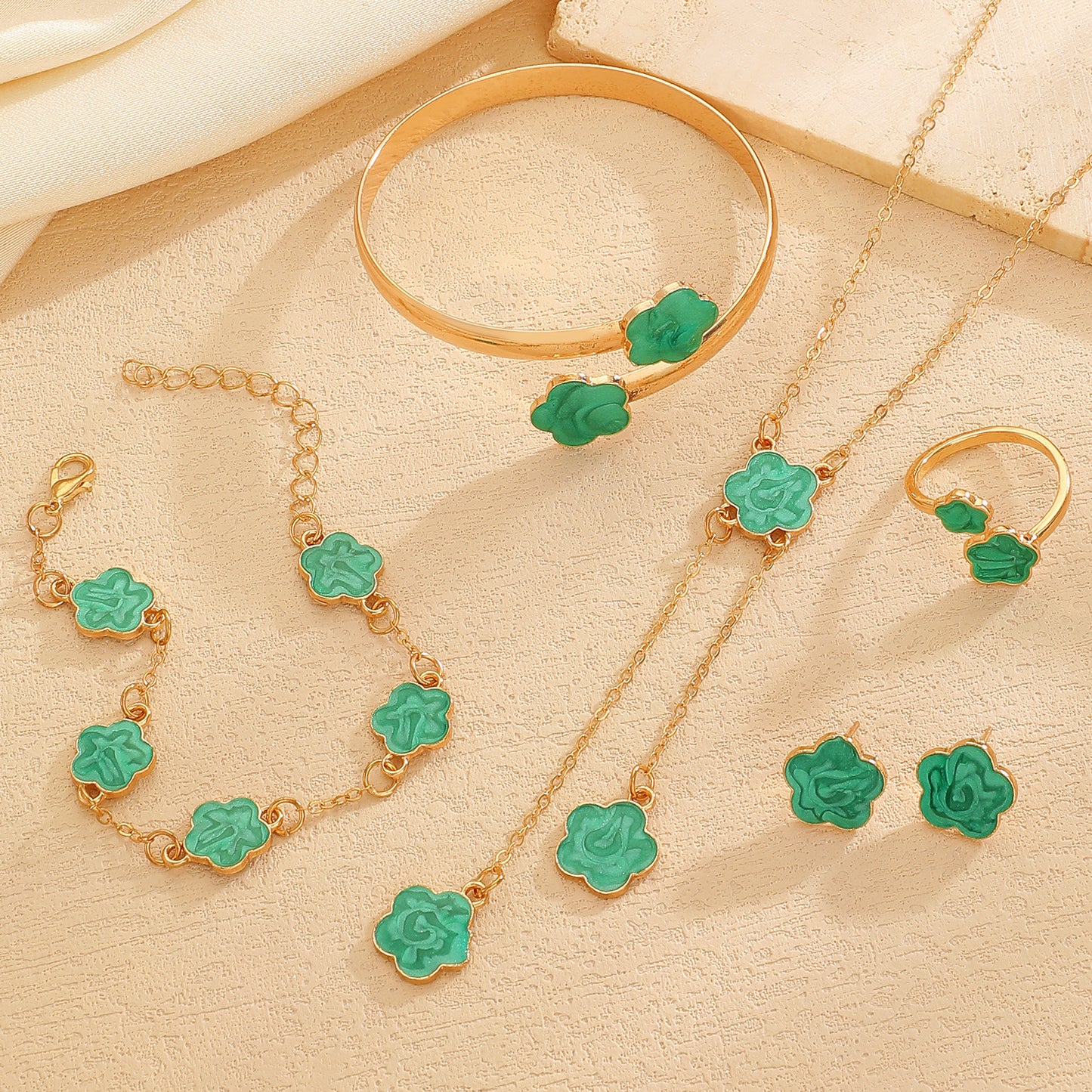 Lucky Flower Parthenocissus Grass Ear Female Jewelry Set