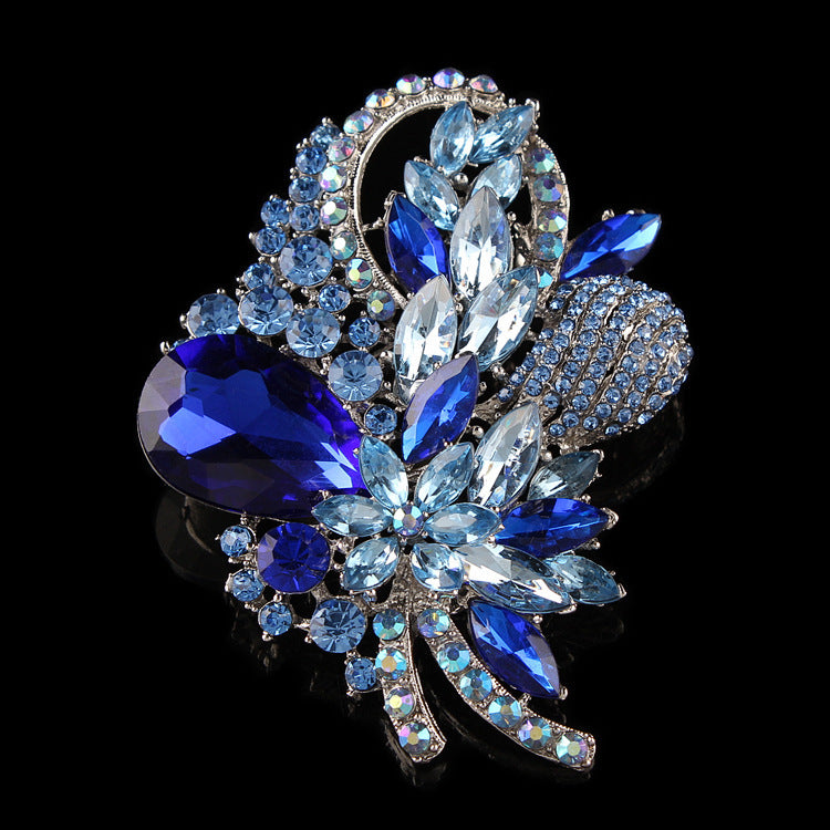 Retro Atmospheric Baroque Style Large Fashion Brooches
