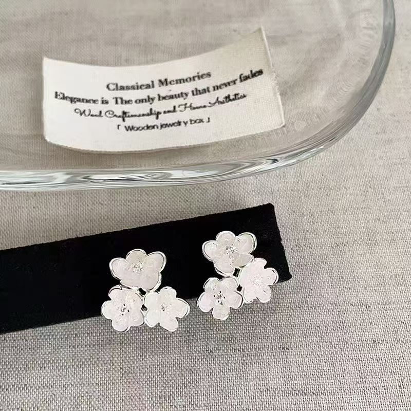 Oil Flower Cluster Niche Design Artistic Female Temperament Stud Earrings