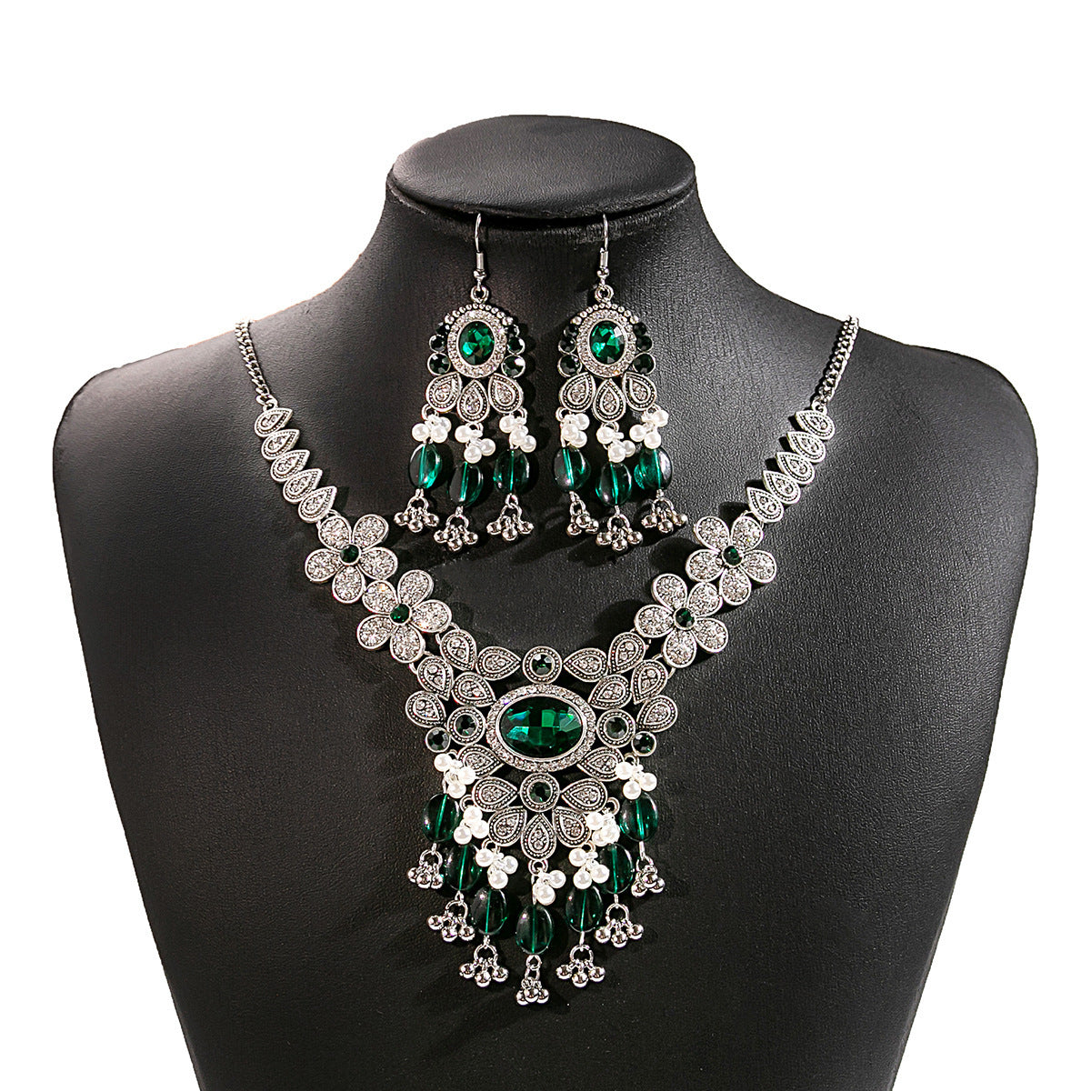 Women's Suite Retro Court French Pearl Water Jewelry Set