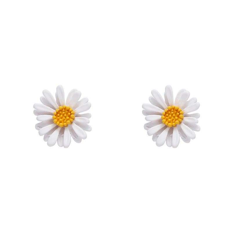 Women's Sweet Little Daisy Fresh Flower Korean Style Ear Clip Sier Stud Earrings