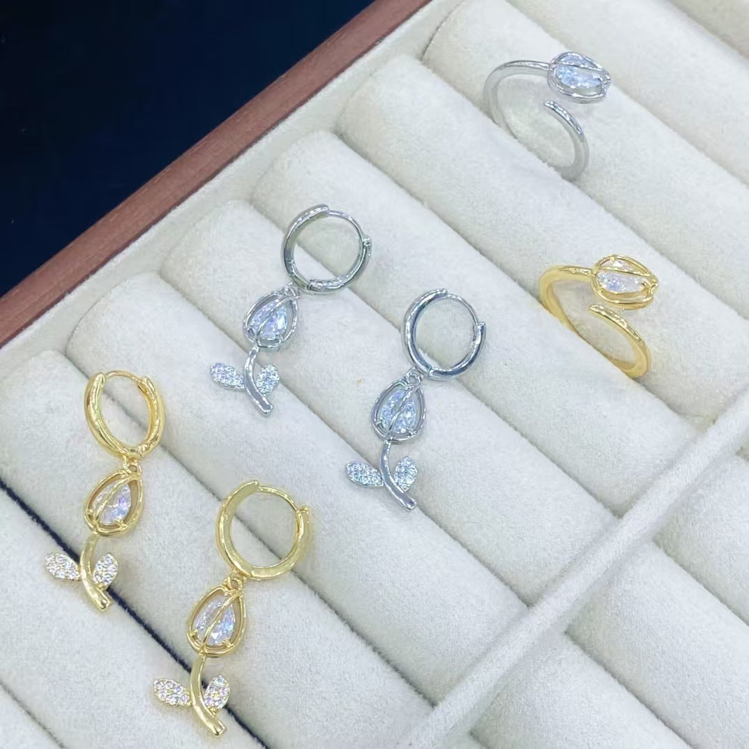 Women's Fashion Tulip Ear Clip Zircon Special Interest Light Luxury Jewelry Set