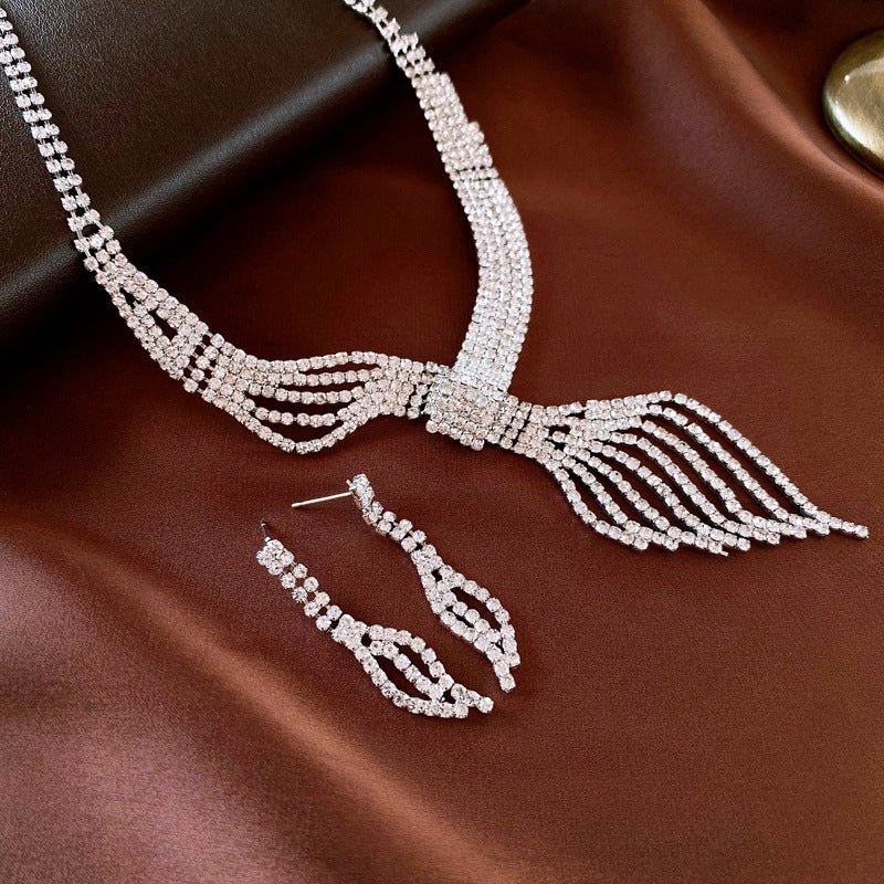 Diamond Geometric Suite Light Luxury Clavicle Jewelry Set