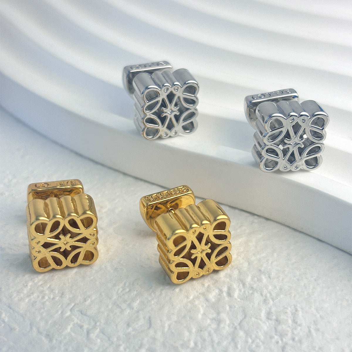 Sense Copper Hollow Three-dimensional Ear Light Luxury Minority Rings