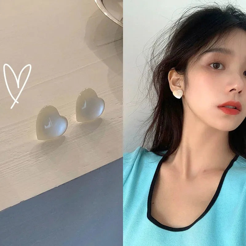 Women's Simple Retro High-grade Elegant Pearl Early Rings