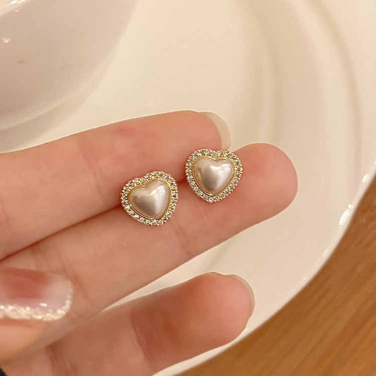 Women's Super Shiny Classic Style Design Small Exquisite Cute Clip Simple Earrings