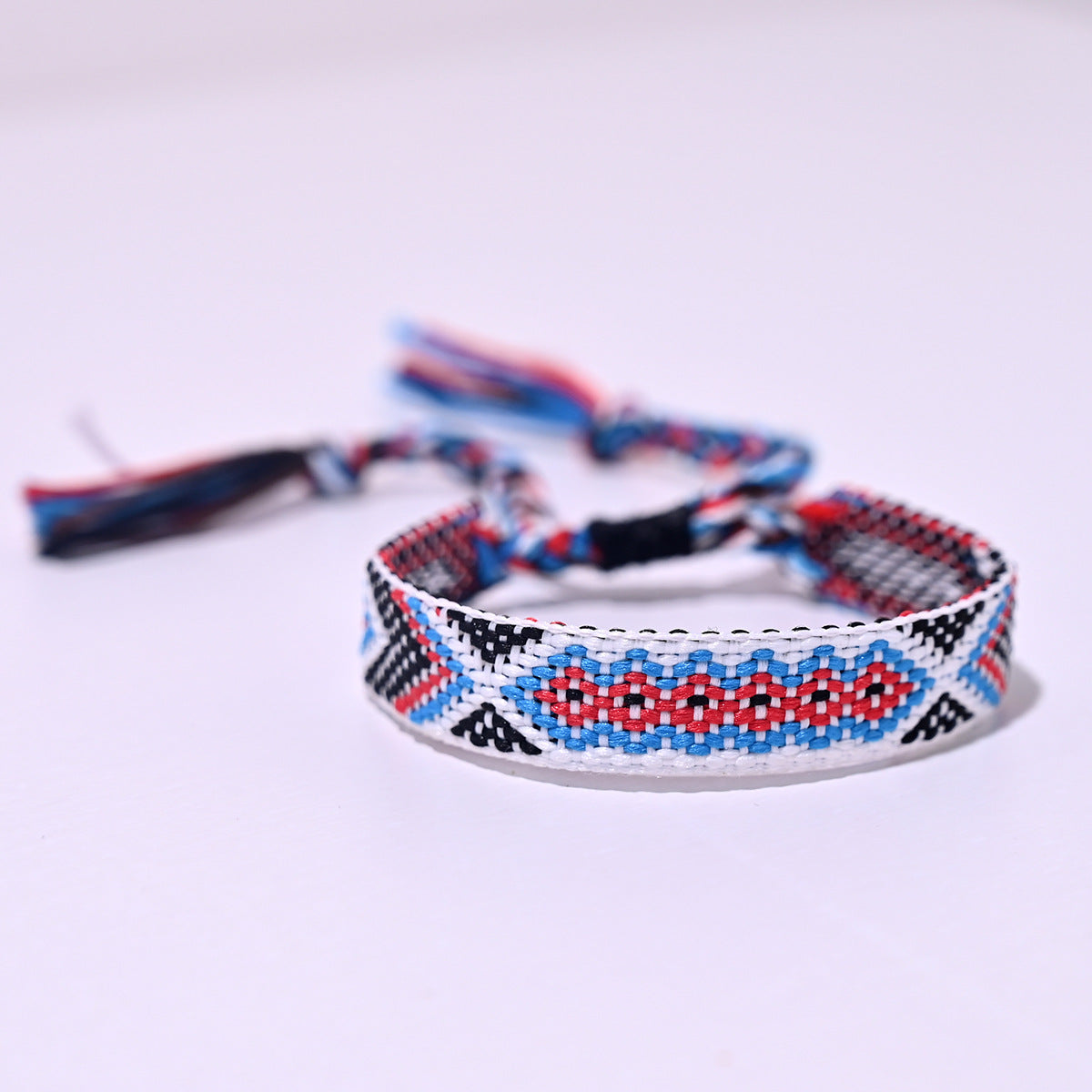 Machine Woven Bohemian Hand-knitted Rope Lucky Friendship Tassel Bracelets