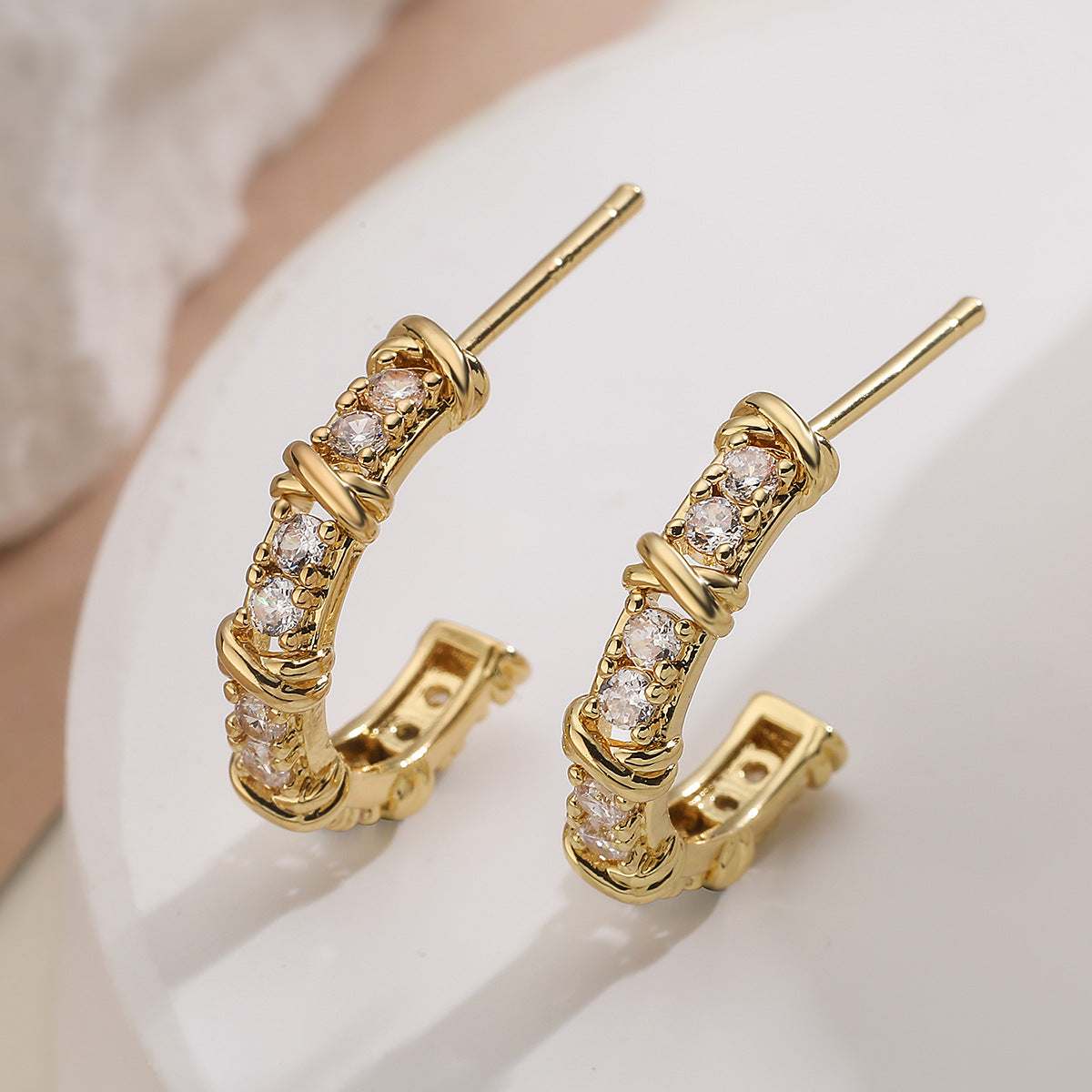 Simple Light Luxury Gold Zircon Shaped Female Niche Stud Earrings