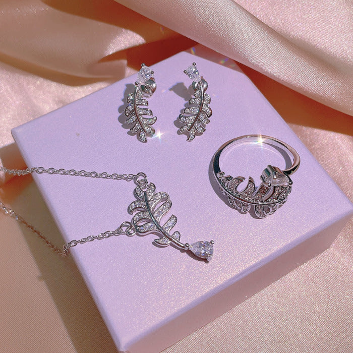 Women's Feather Zircon Clavicle Chain Diamond Simple Necklaces