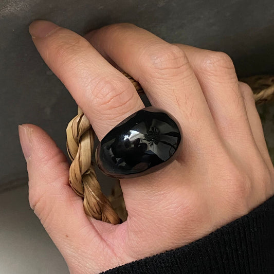Women's Resin Niche Design Black White Simple Rings