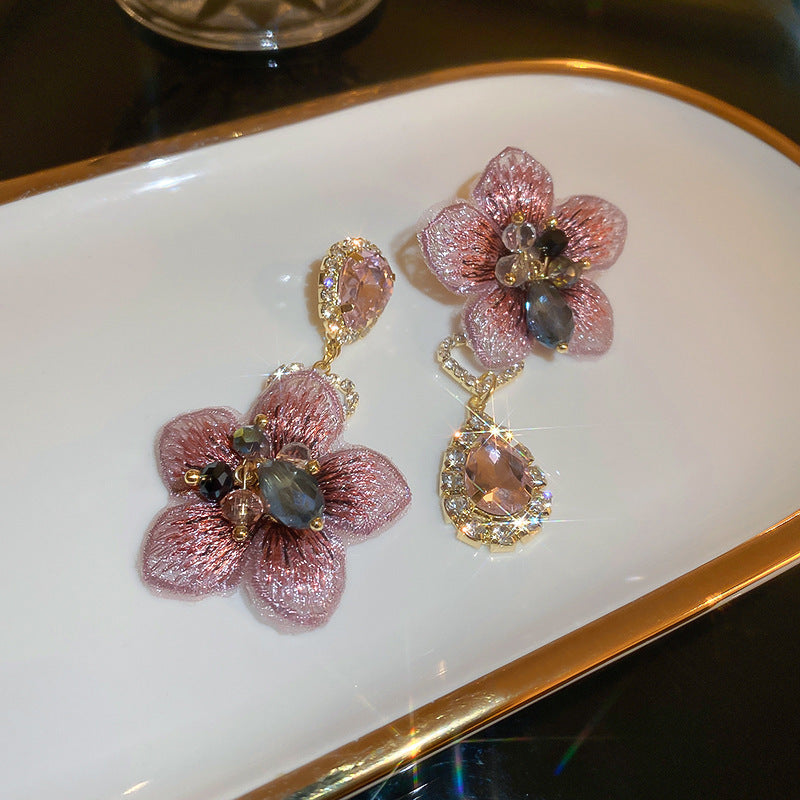 Women's Palace Style Sier Flower Light Luxury High-grade Design Sense Earrings