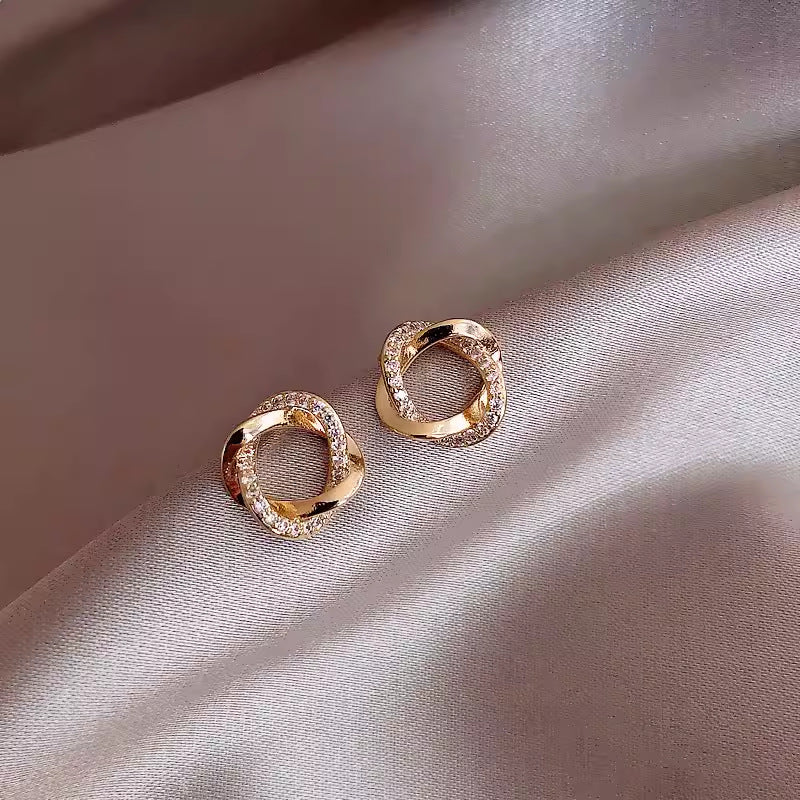 Quality Sier Korean Style Simple Light Stud Earrings