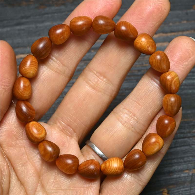 Men's Arborvitae High Oil Red Horizontal Pattern Old Materials Rosary Bracelet