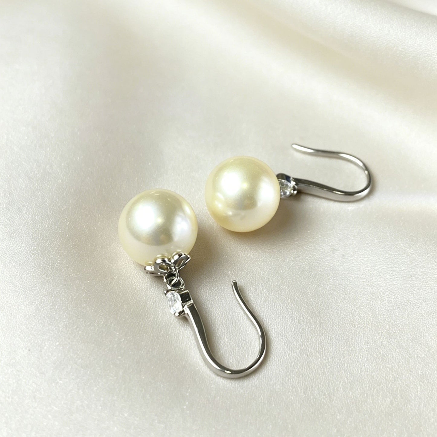 Sterling Sier White Gold Plated Light Luxury Stud Earrings