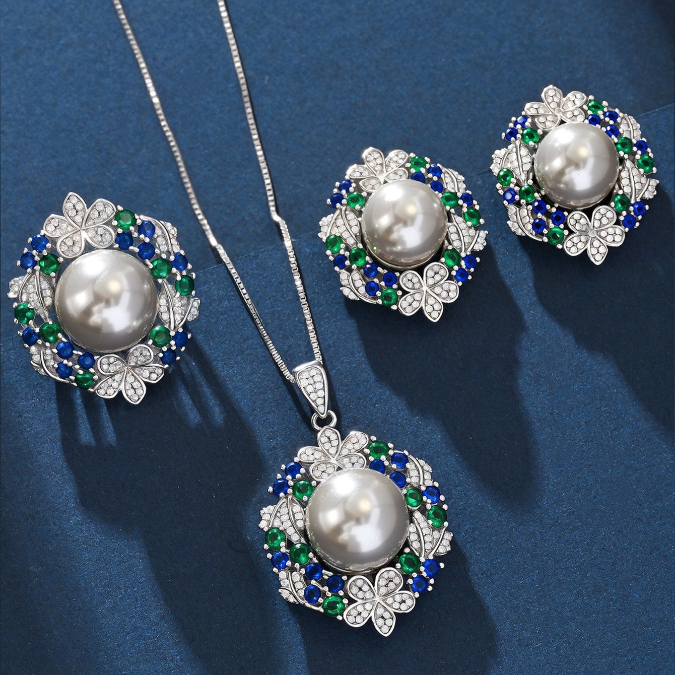 Women's Emerald Sunflower Pearl High-grade Ear Jewelry Set