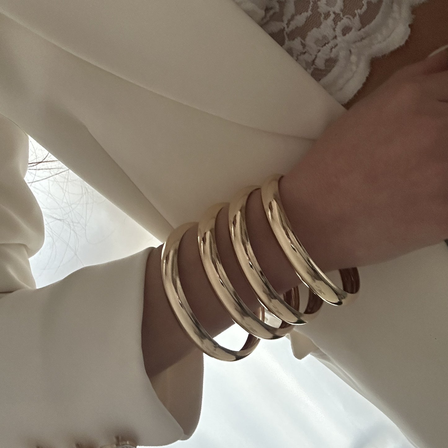 Simple Geometric Metal Sleeve Fashion Curved Bracelets