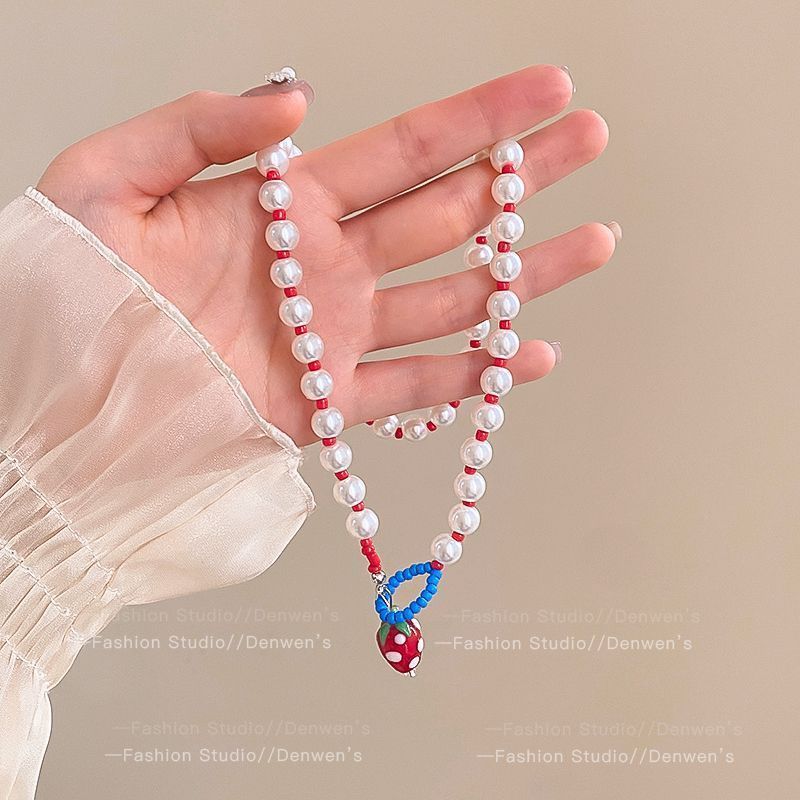 Women's Retro Atmosphere Clavicle Chain Summer Niche Design Necklaces