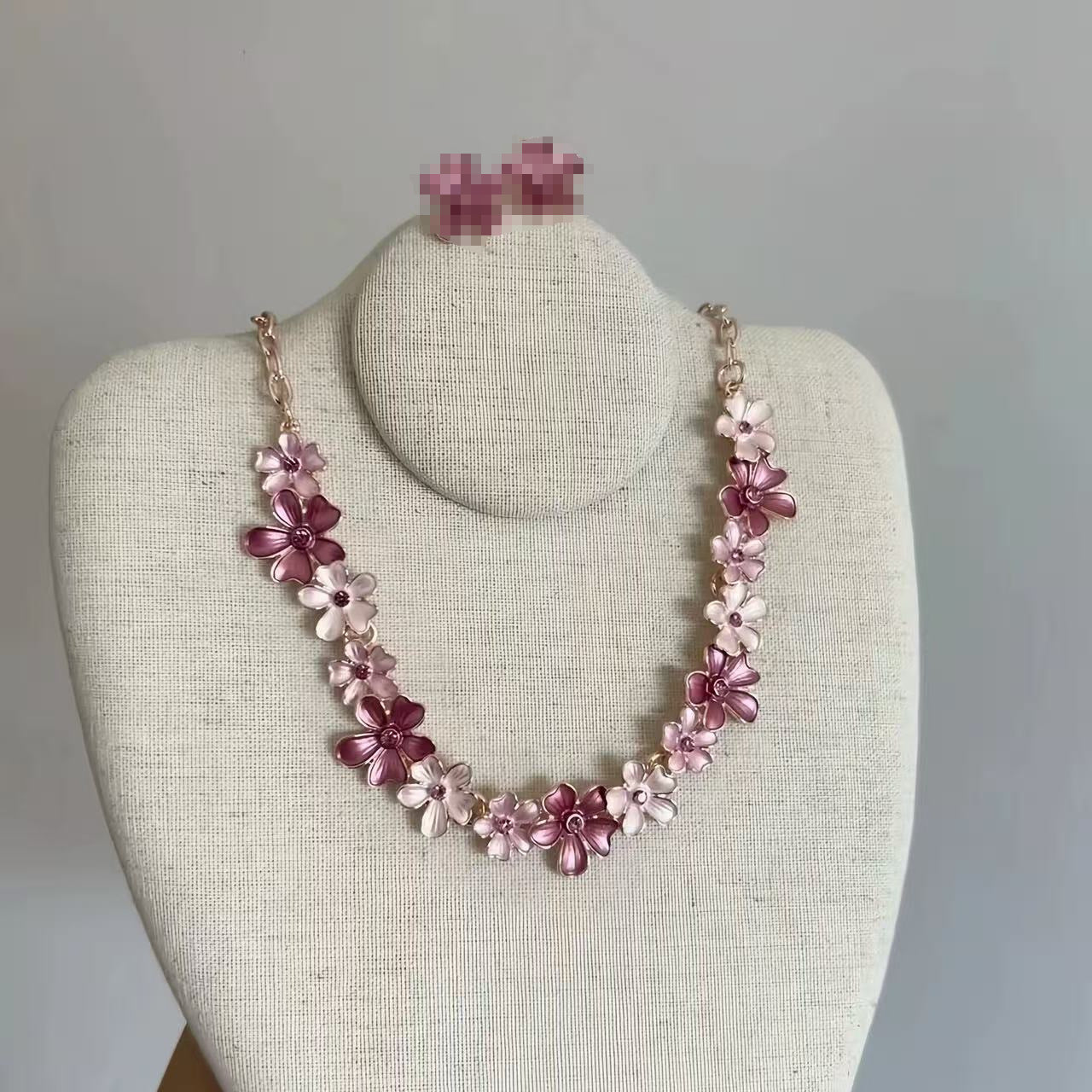 Retro Mori Style Flower Niche Temperament Entry Lux Exquisite Sweet Necklaces