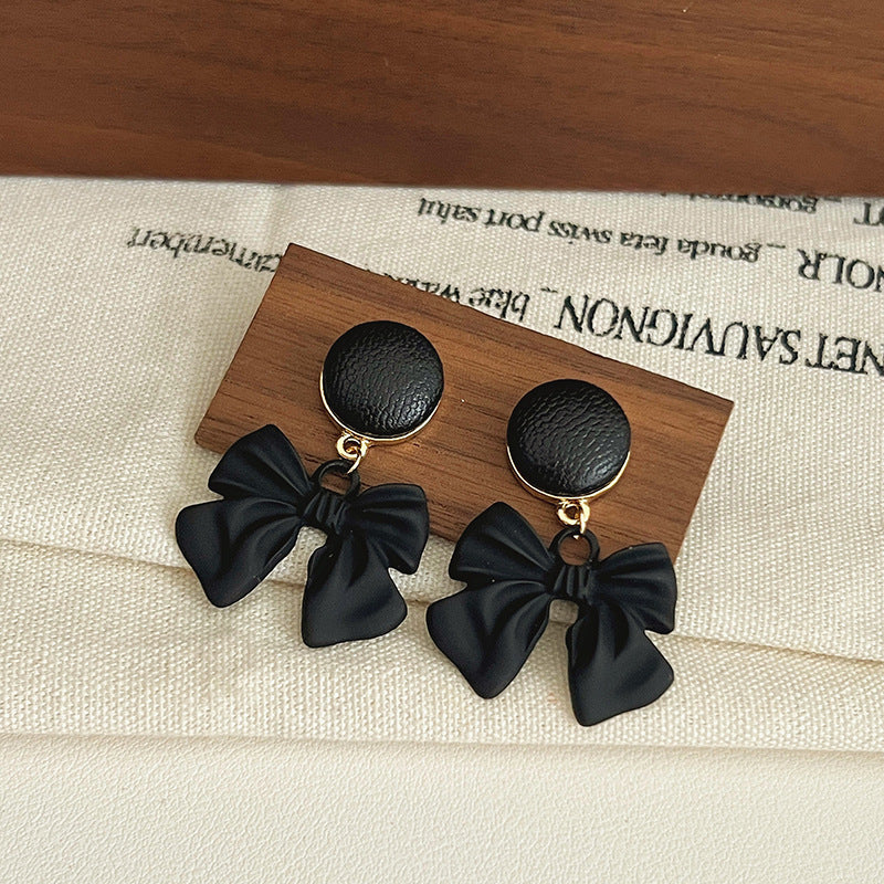 Black Style Sweet Cool Niche Design Earrings