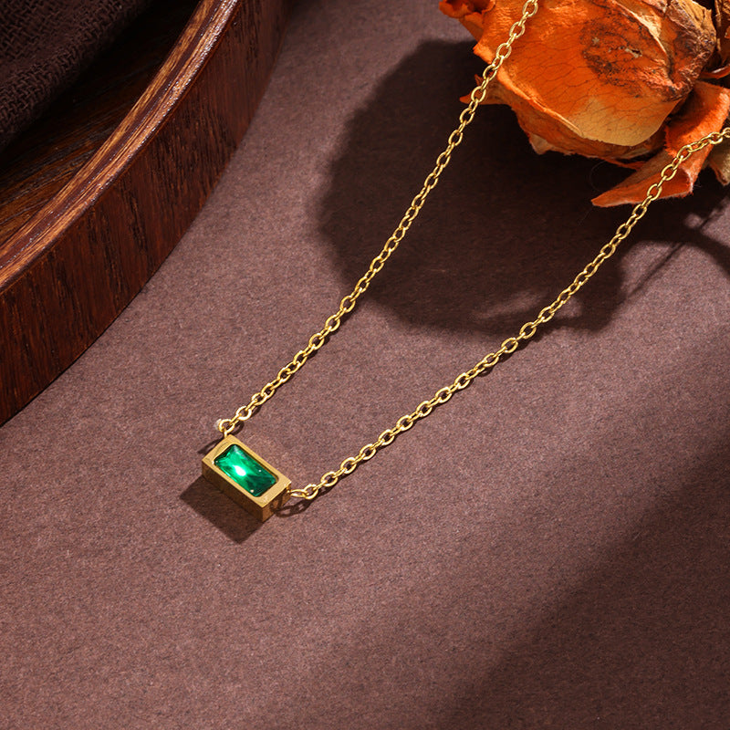 Light Luxury Cold Style Golden Artistic Necklaces