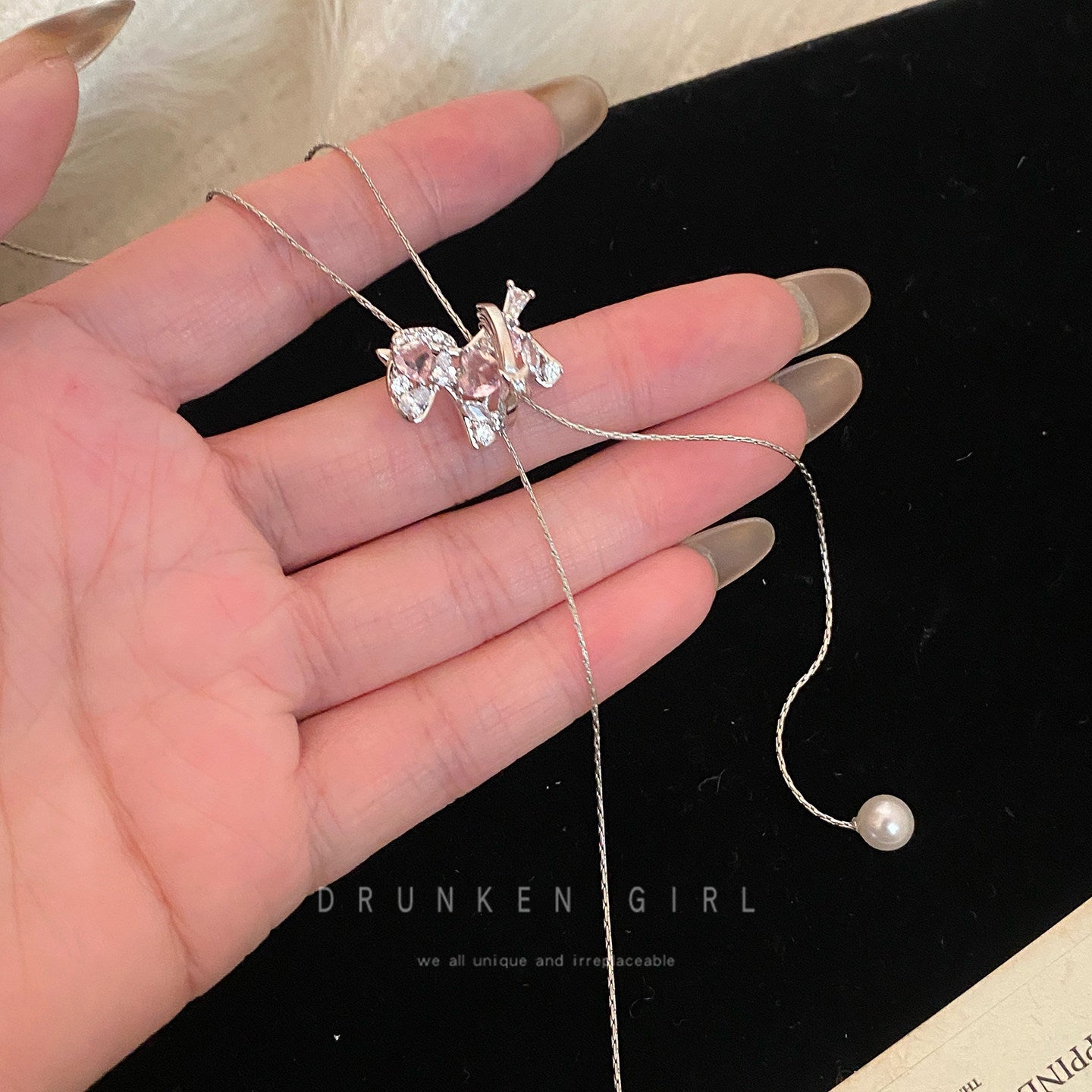 Women's Pearl Zircon Pony Light Luxury Minority Clavicle Chain Exquisite Necklaces