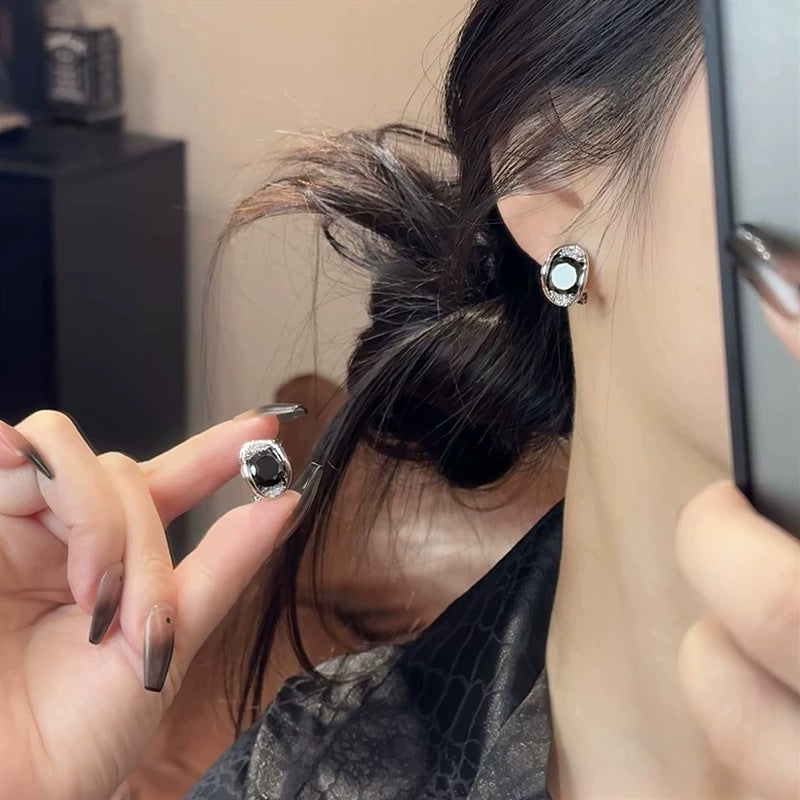 Light Luxury Dark Style Shiny Ear Clip Korean Fashion Temperament Stud Earrings