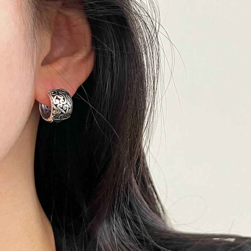 Women's Round Retro Vintage Fashion Pattern National Ear Earrings