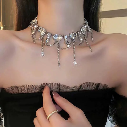 Women's Light Luxury Clavicle Chain Elegant High Sense Jewelry Set