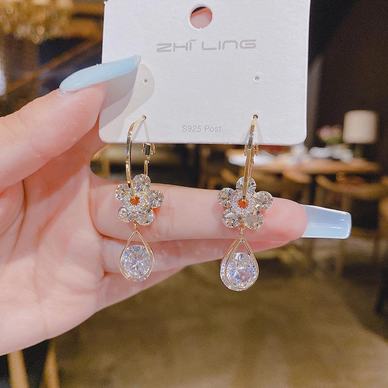 Women's Flower Zircon Trendy Unique Fresh Sweet High Sense Earrings