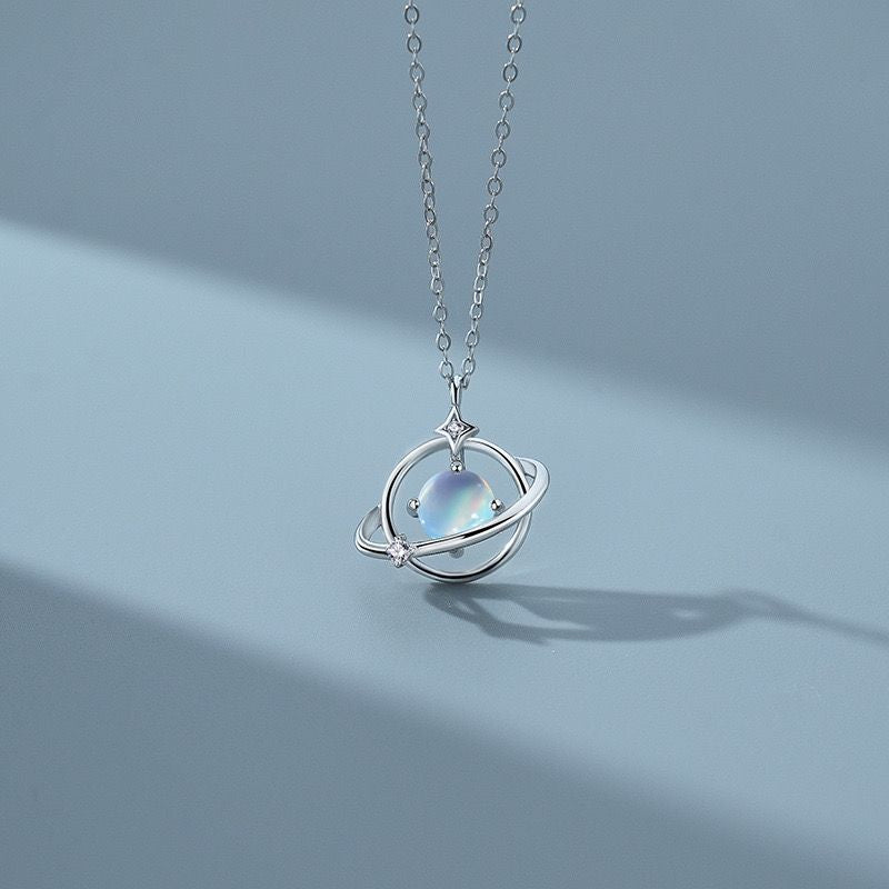 Women's Sense Special Interest Light Luxury Simple Short Necklace