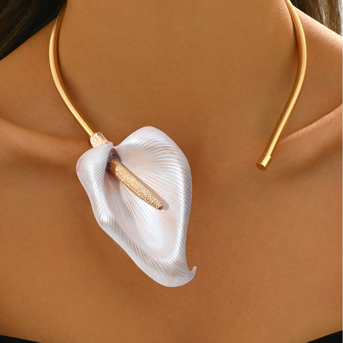 Exaggerated Personalized Common Calla Open Fashion High Sense Three-dimensional Flowers Necklaces