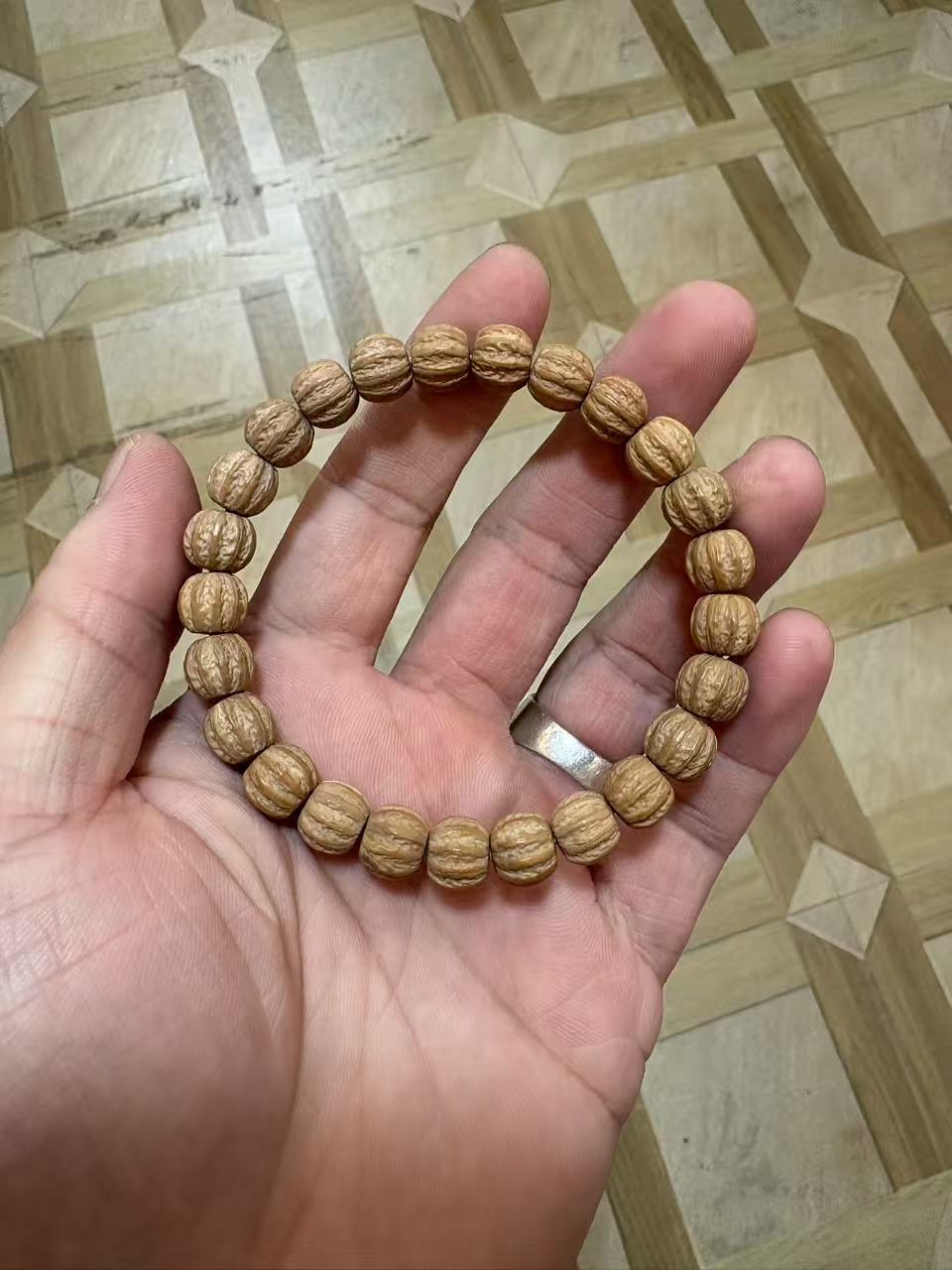 Women's & Men's Natural Primary Color Crafts Peach Pit Single Circle Hand Bracelet