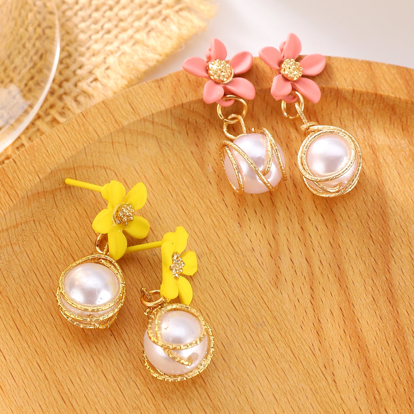 Style Fresh Pearl Small Flower Ear Pink Stud Earrings