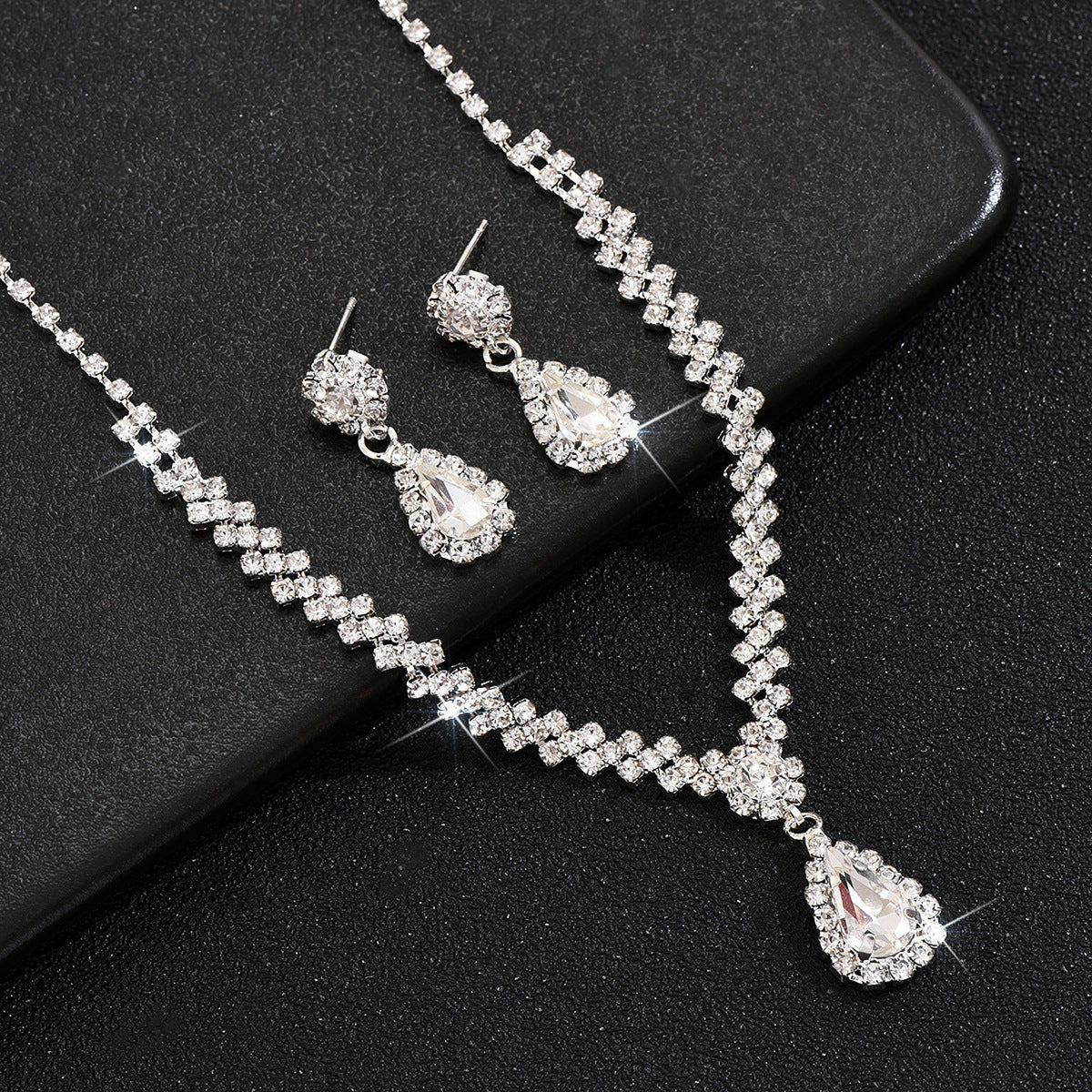 Classic Stylish Bridal Three-piece Fashion Tassel Necklaces