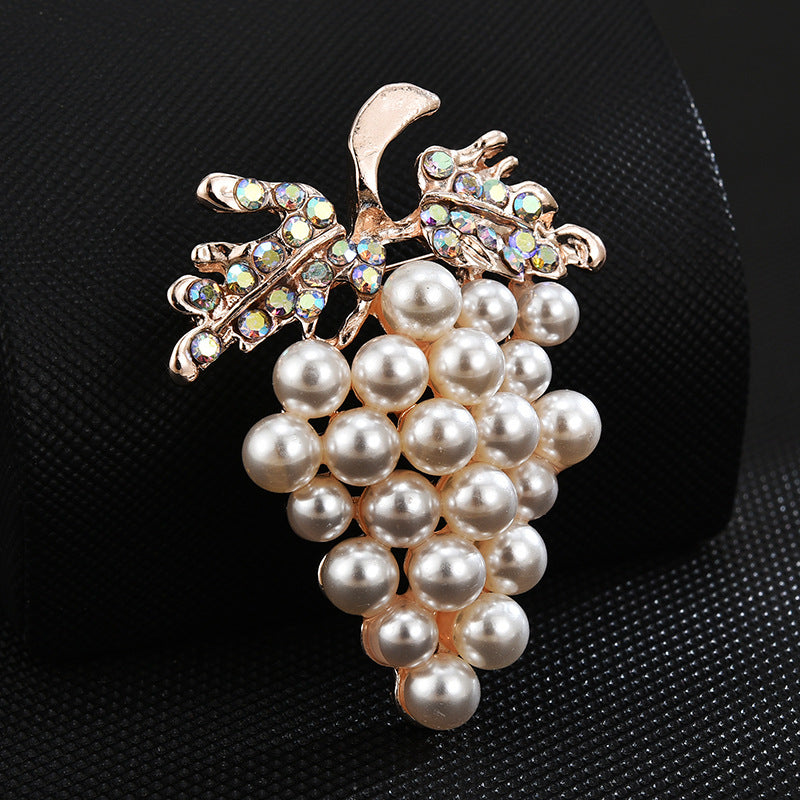 White Rabbit Note Rose Clothes Pin Brooches