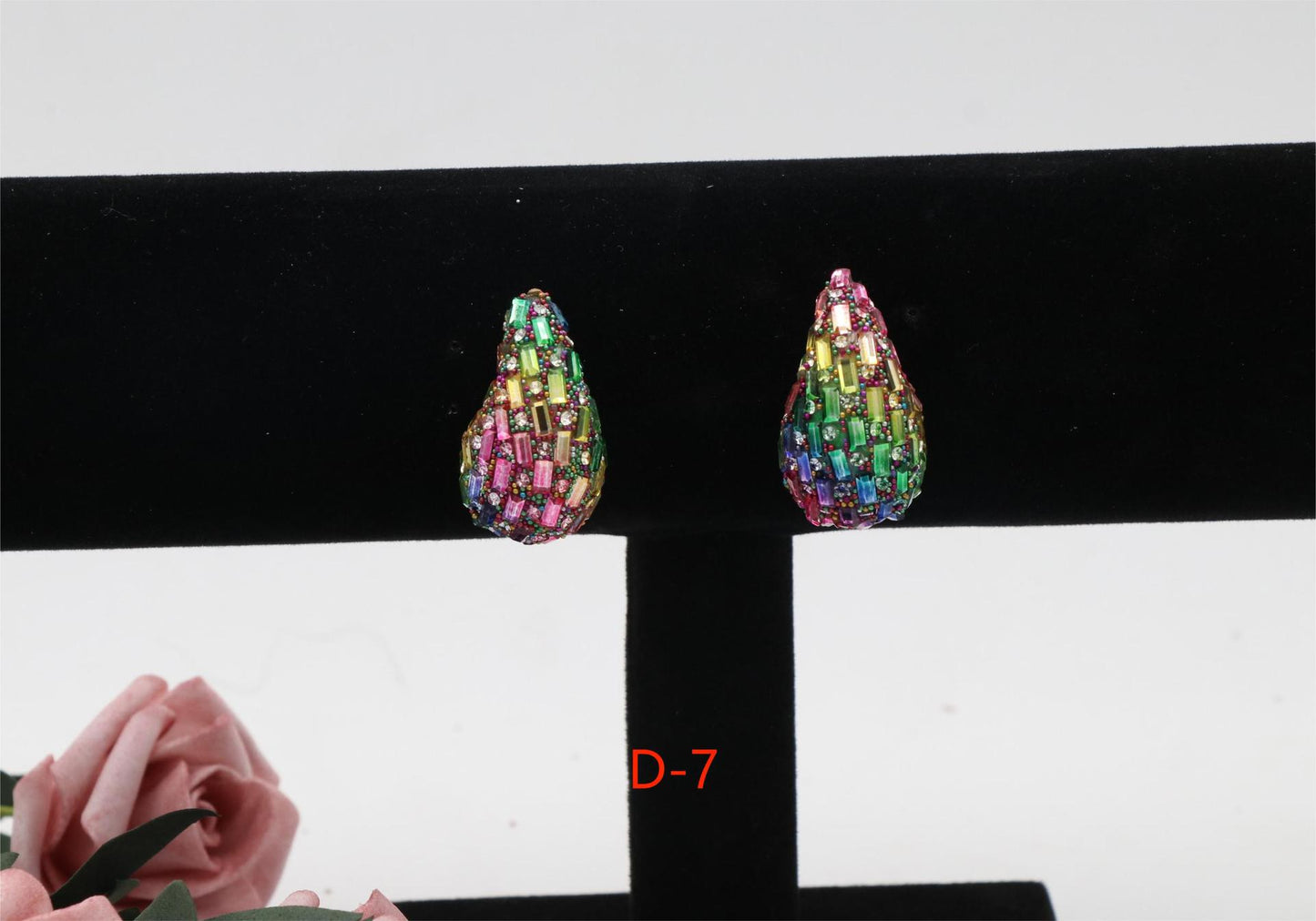 Niche Comma Glass Full Diamond Light Luxury Fashion Earrings