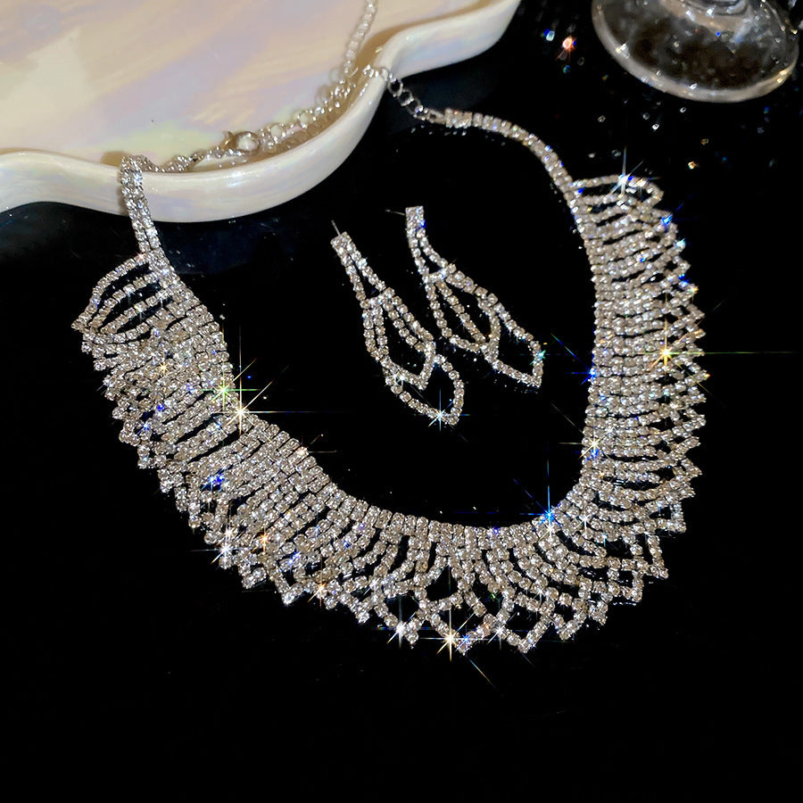 Women's Exquisite Clavicle Chain Light Luxury High-grade Earrings