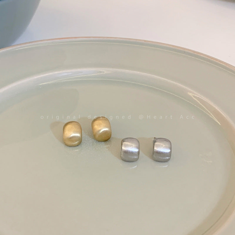 Women's Brushed Matte Arc For Trendy High-grade Light Luxury Stud Earrings