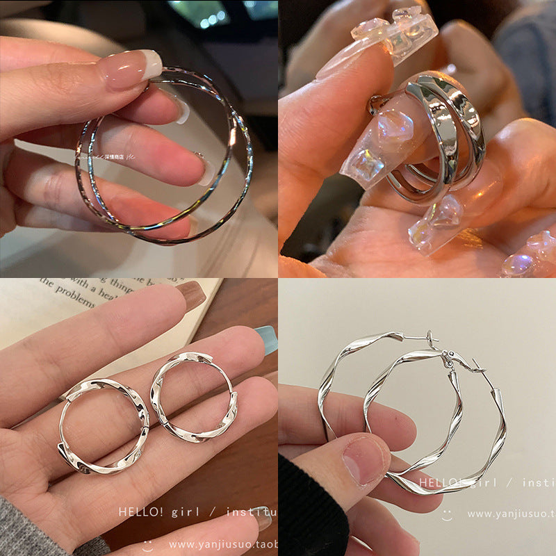 Women's Design Twist Simple For Summer Light Luxury High-grade Earrings